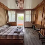 Shum Cheremosha ゲストハウス ヴェルホヴィナ